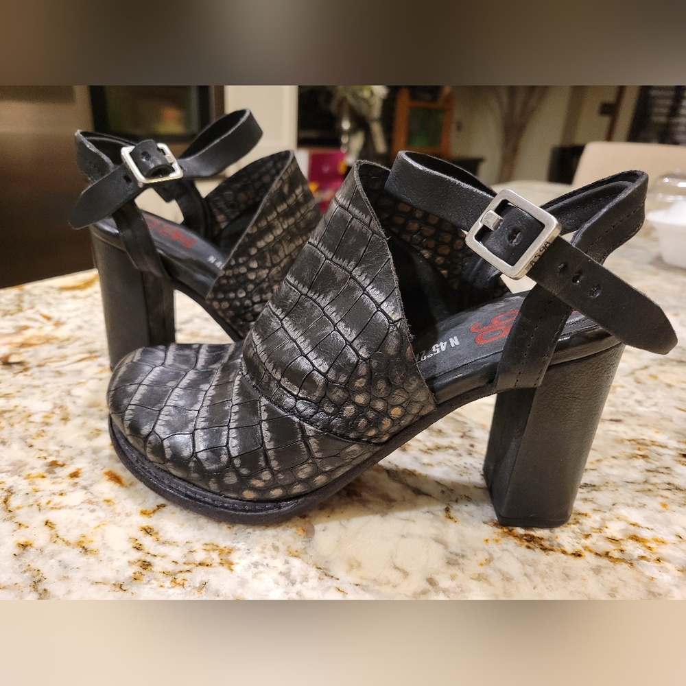 New A.S.98 Black Closed Toe Heel Sandals 37 - Picture 1 of 5